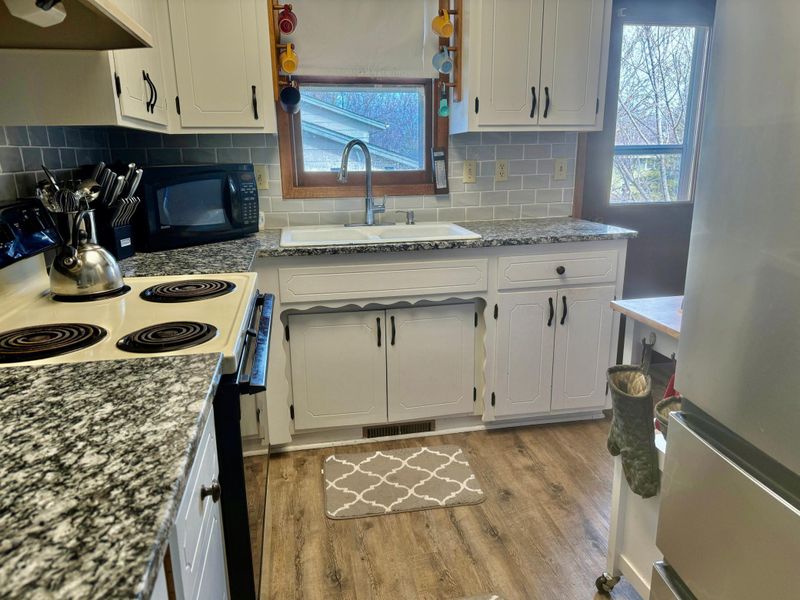 16731 Brunswick Ave SE, Prior Lake, MN 55372