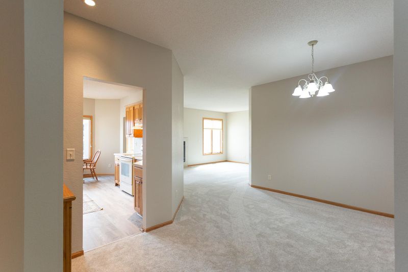 746 Briarwood Dr, Red Wing, MN 55066