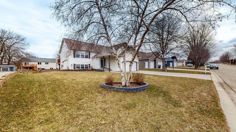 702 13th Ave NW, Kasson, MN 55944
