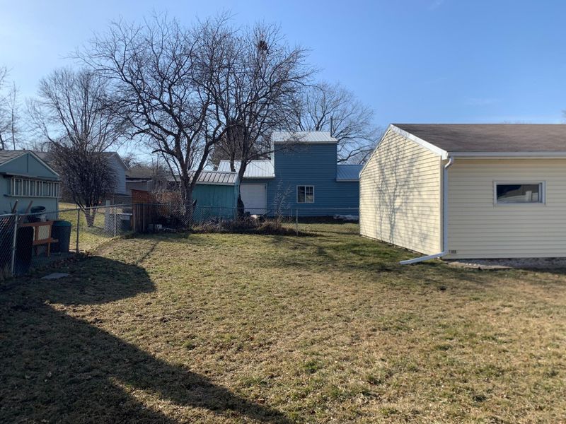 958 17 1/2 St SE, Rochester, MN 55904