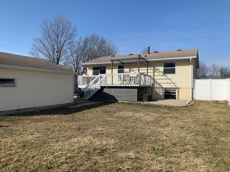 958 17 1/2 St SE, Rochester, MN 55904