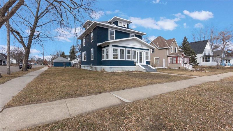 532 Birch St S, Sauk Centre, MN 56378