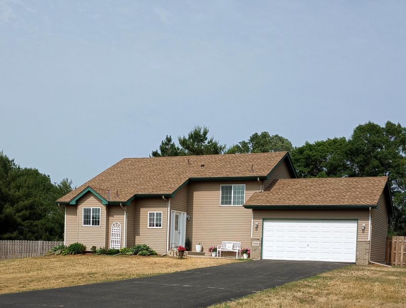 7050 Spruce Dr, Princeton, MN 55371