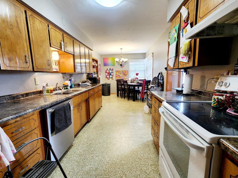 600 Main St E, Belle Plaine, MN 56011