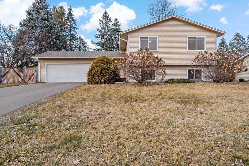 265 Dennison Ave, Shoreview, MN 55126