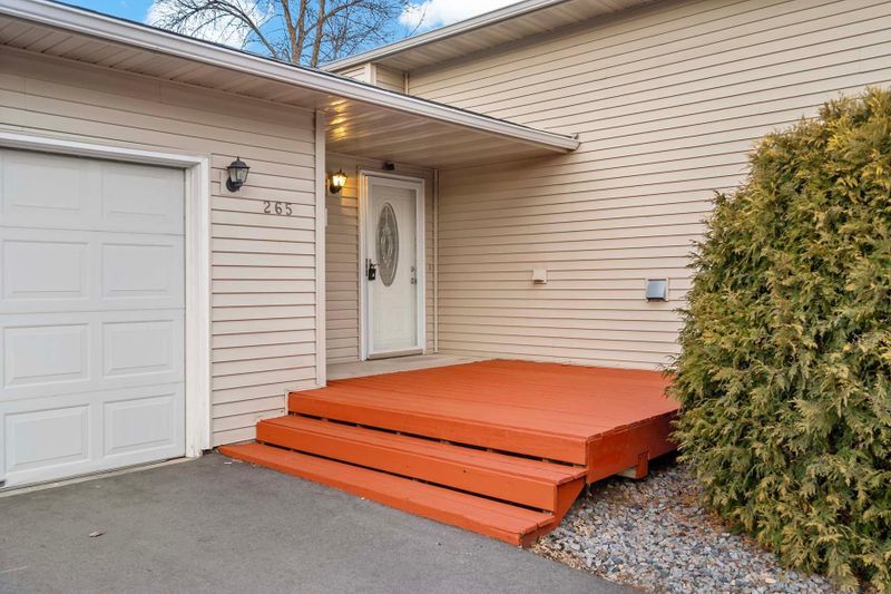 265 Dennison Ave, Shoreview, MN 55126