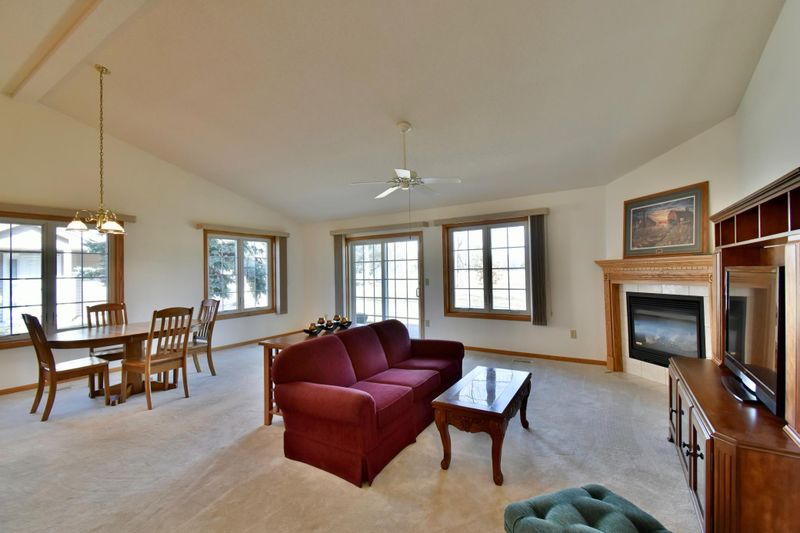 1102 Fairway Dr, Princeton, MN 55371