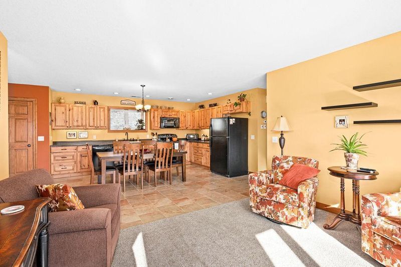 210 S 2nd Ave, Proctor, MN 55810