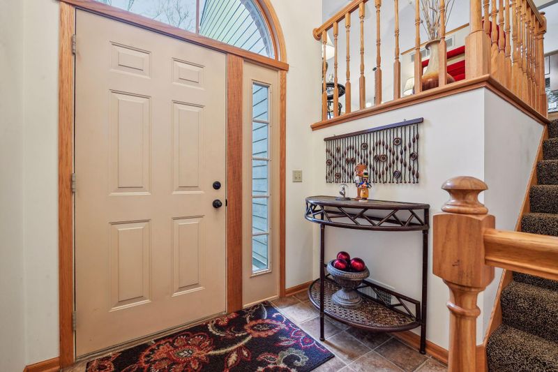 417 E Lake St, Waconia, MN 55387