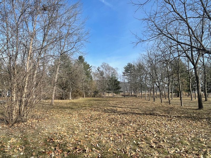 49 W 14th St, Cochrane, WI 54622