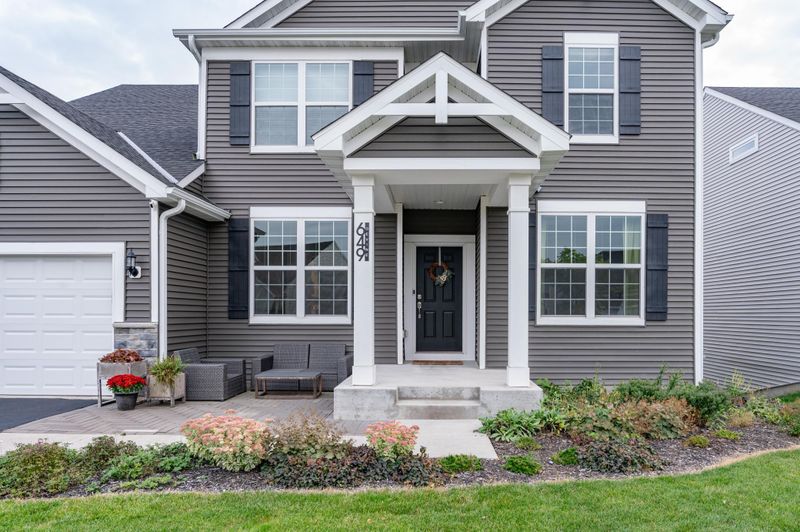 649 Devine Dr, New Brighton, MN 55112
