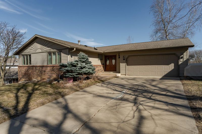 3010 6th Ave NW, Rochester, MN 55901