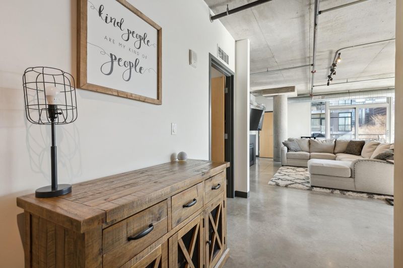 730 N 4th St #302, Minneapolis, MN 55401