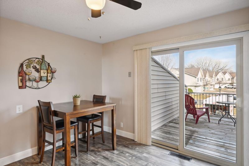 4116 Skylark Ln, Eagan, MN 55122