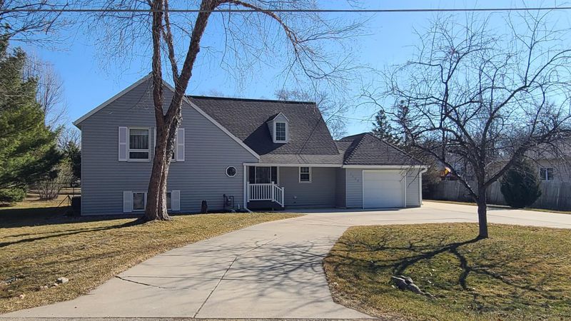 1403 21st St SW, Austin, MN 55912