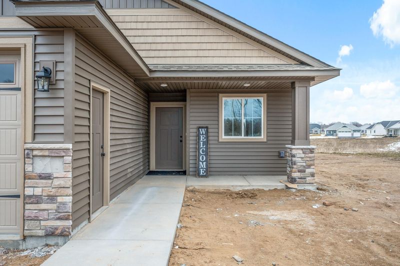 31733 Madison Rd, Lindstrom, MN 55045