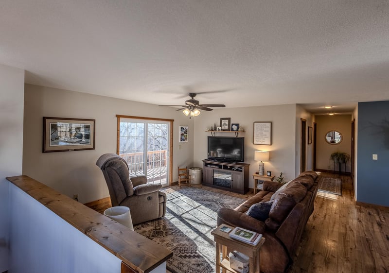 11605 W Round Lake Rd, Luck, WI 54853