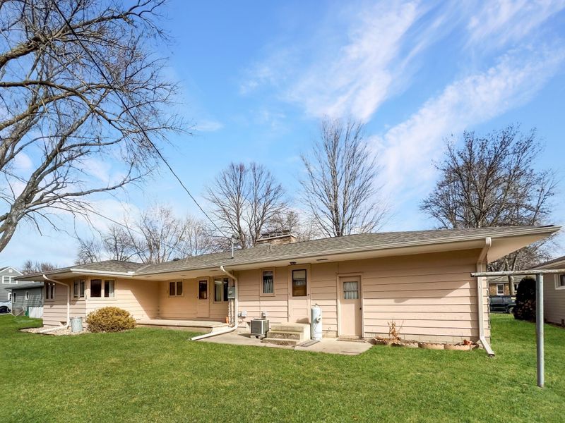 1409 N 5th St, Montevideo, MN 56265