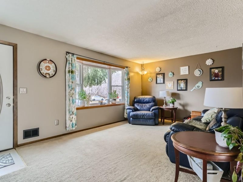 22824 Waconia Cir NE, East Bethel, MN 55005