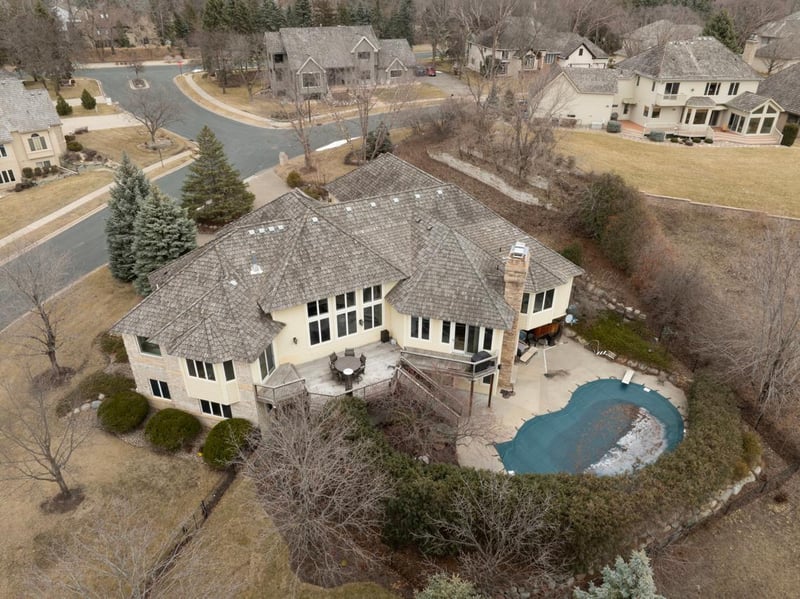 7101 Kenmare Dr, Bloomington, MN 55438