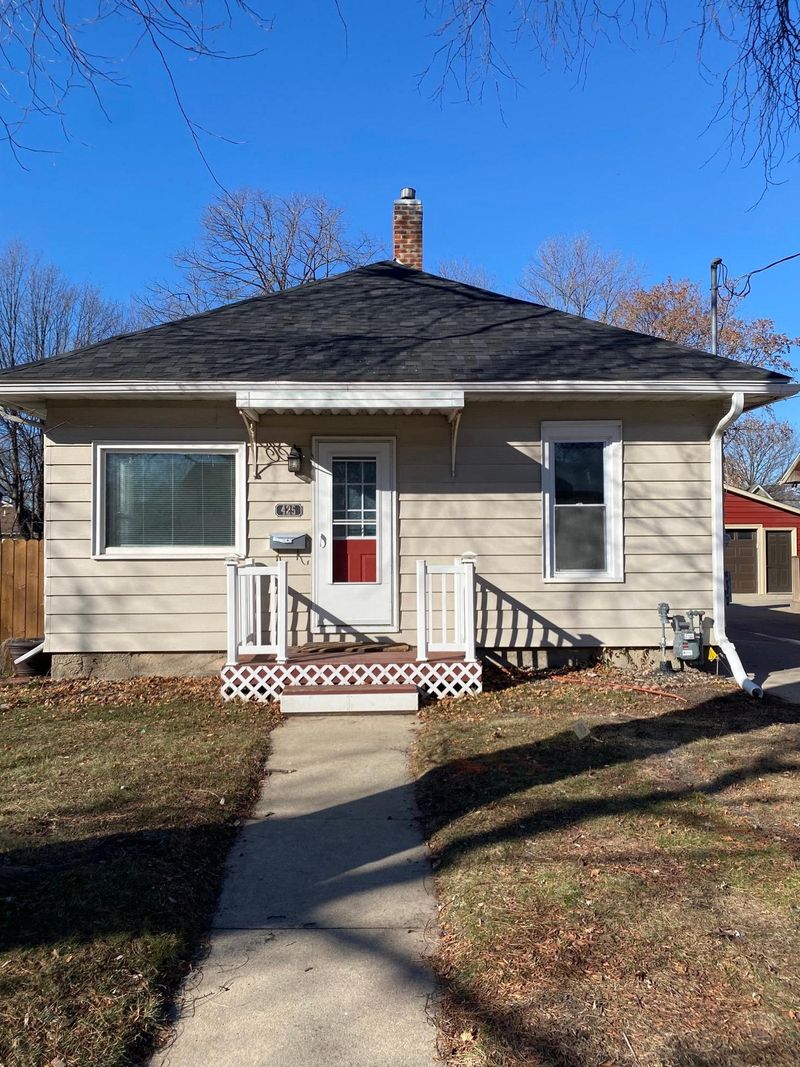 425 11th Ave SE, Rochester, MN 55904