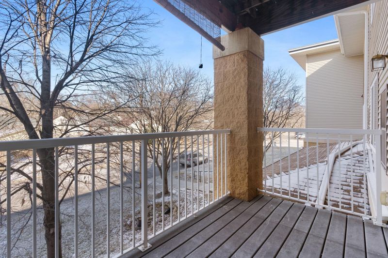 1600 Arundel St #204, Saint Paul, MN 55117