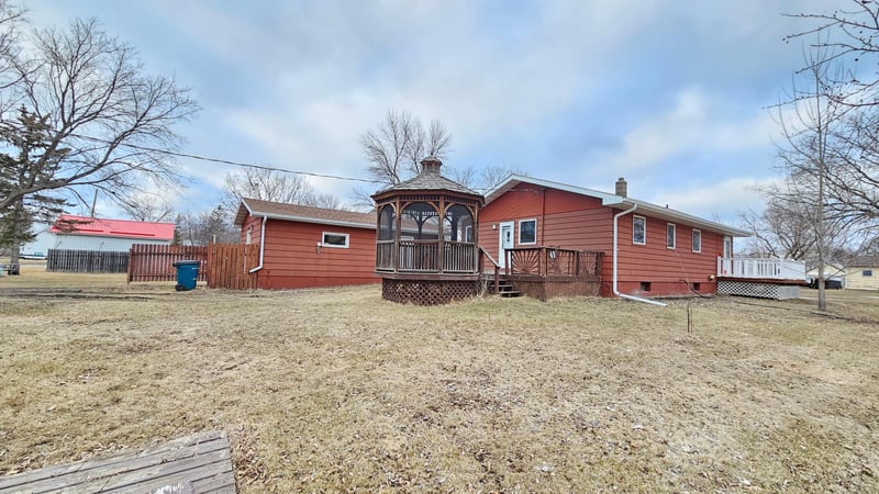 417 3rd Ave W, Halstad, MN 56548