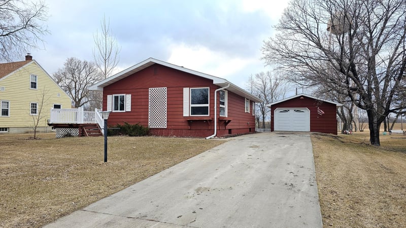 417 3rd Ave W, Halstad, MN 56548