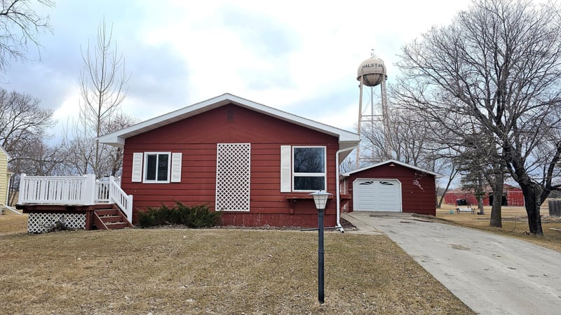 417 3rd Ave W, Halstad, MN 56548