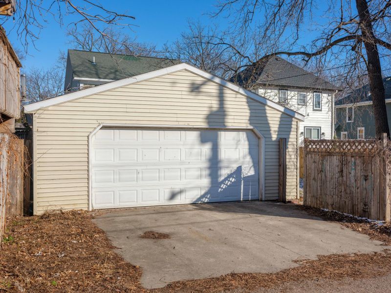 1220 Center St W, Rochester, MN 55902