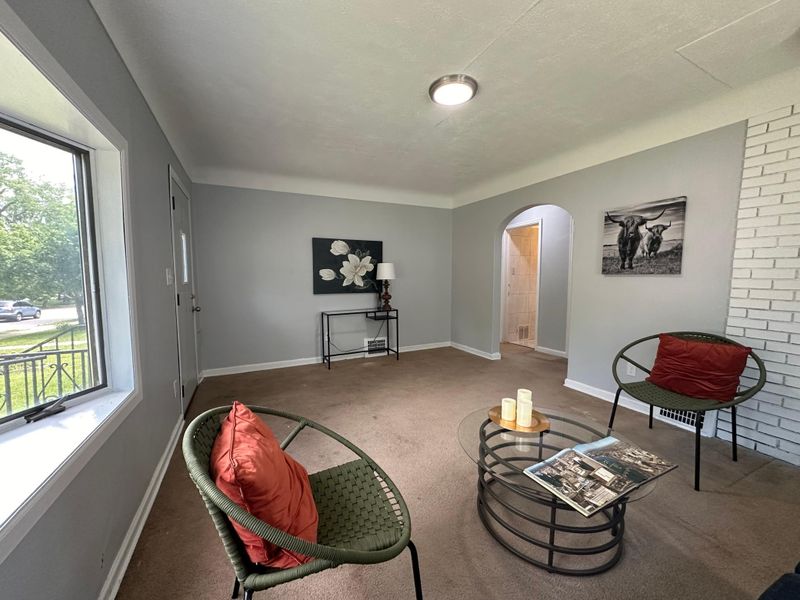 1336 3rd St E, Saint Paul, MN 55106