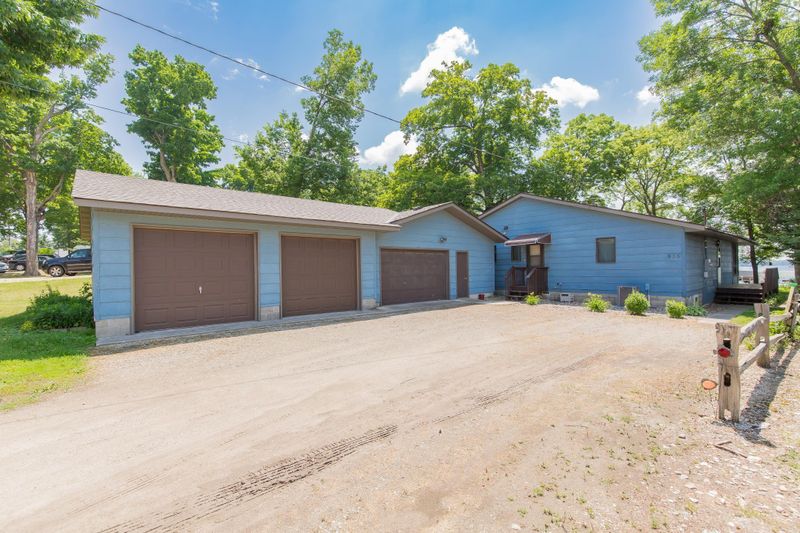 935 Reed St N, Waterville, MN 56096
