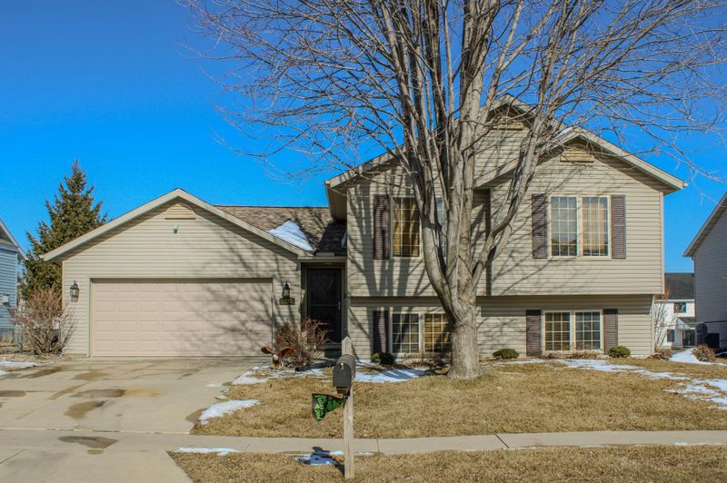 5223 Lexington Pl NW, Rochester, MN 55901