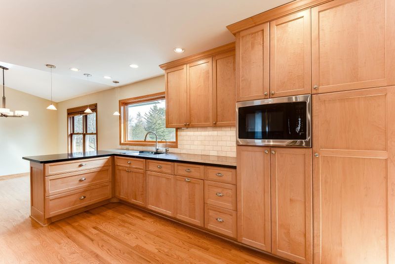 11151 Rhode Island Ave S, Bloomington, MN 55438