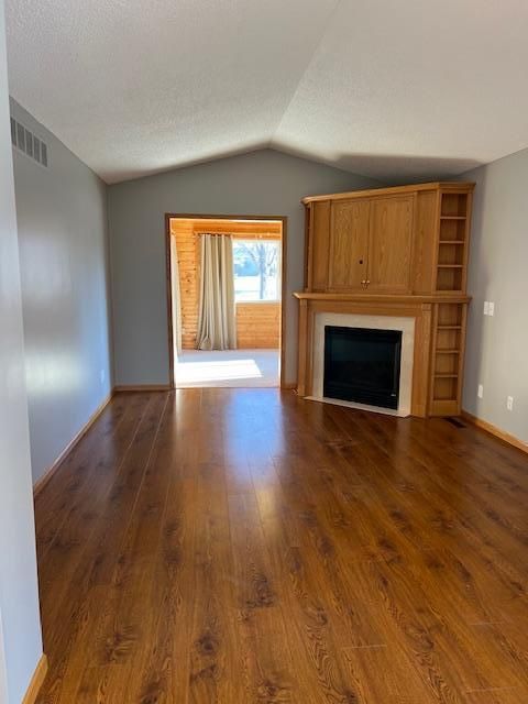 100 Garner Cir, Montrose, MN 55363
