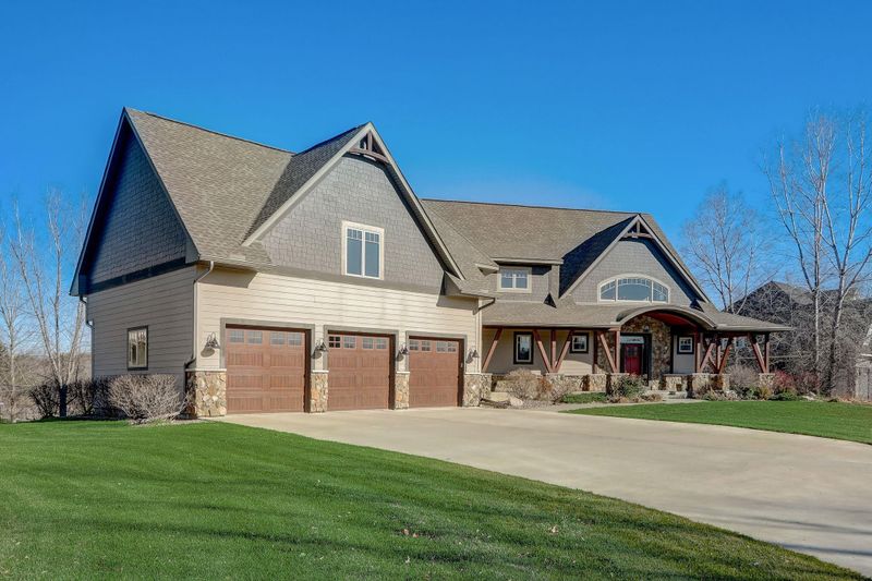 3153 Norcrest Ave N, Stillwater, MN 55082