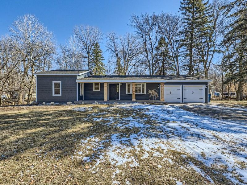5495 Wedgewood Dr, Excelsior, MN 55331