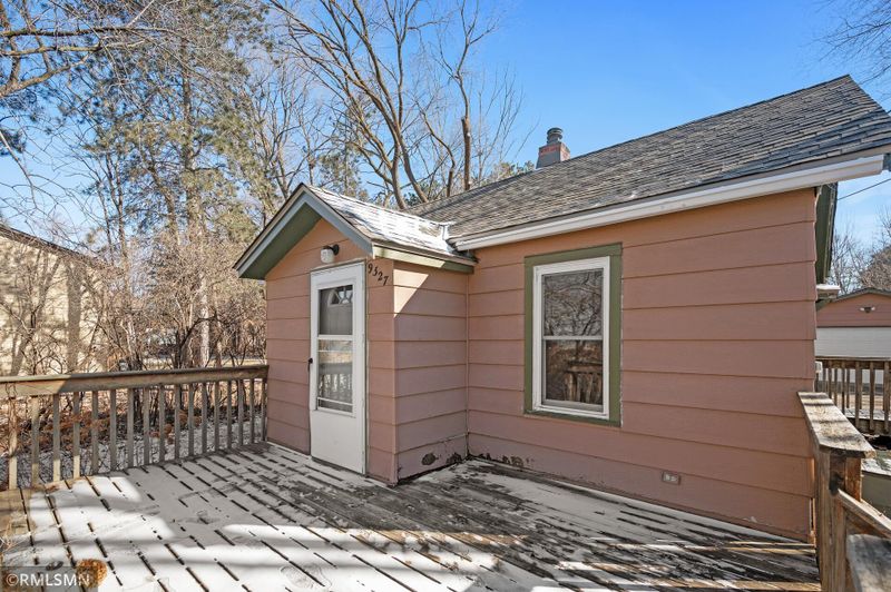 9327 Hamline Ave N, Circle Pines, MN 55014