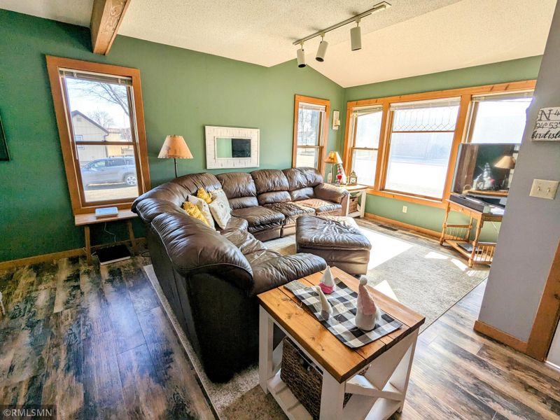 930 Highway Ave, Bird Island, MN 55310