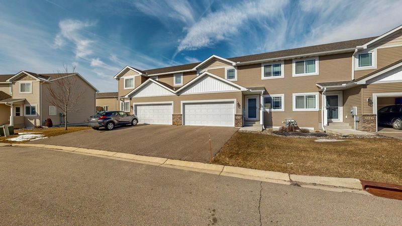 5151 Foxfield Dr NW, Rochester, MN 55901