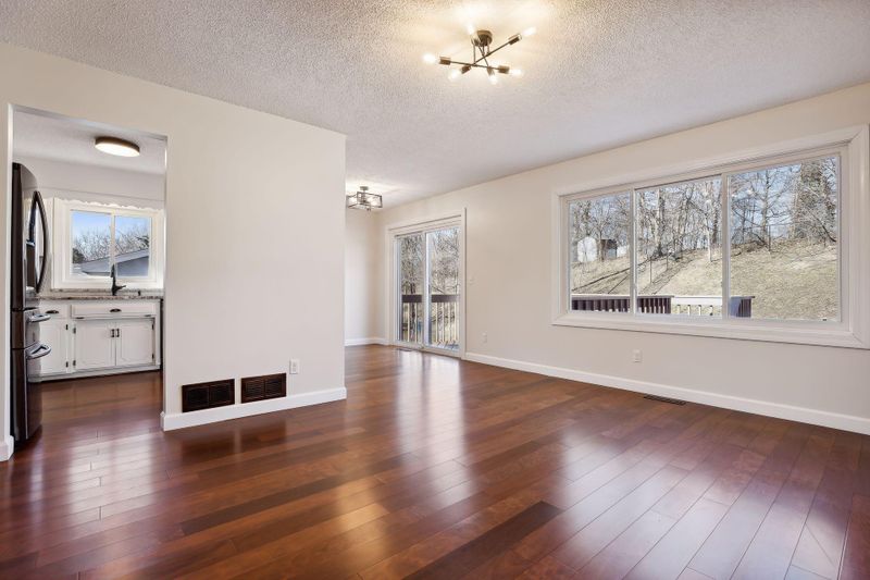 10518 Sherman Dr, Eden Prairie, MN 55347