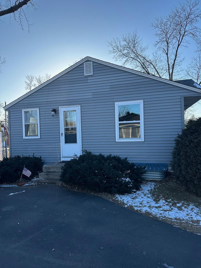 842 84th Ave NE, Spring Lake Park, MN 55432