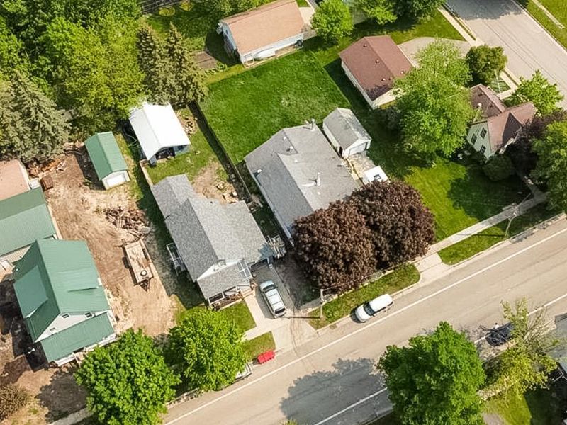 205 E Main St, Brownsdale, MN 55918