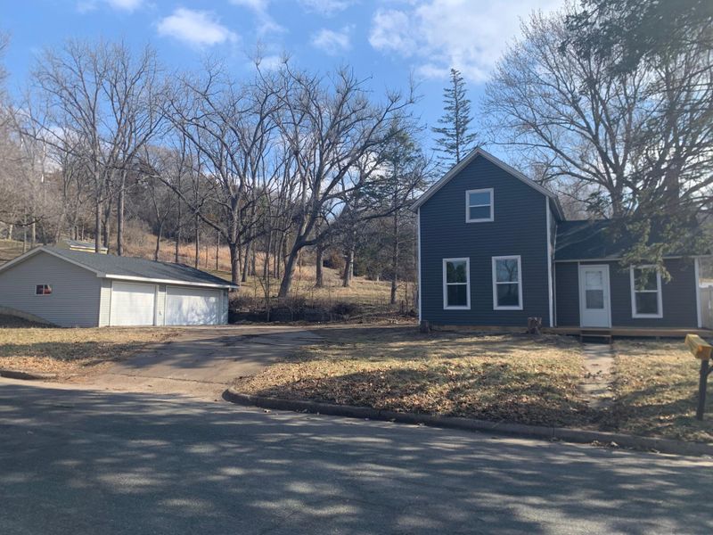 343 Bluff Ave, Saint Charles, MN 55972