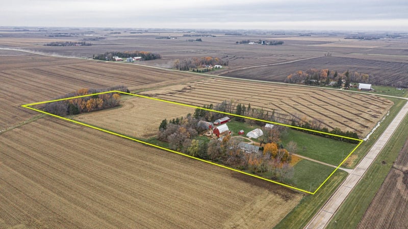 58705 195th Ave, Dodge Center, MN 55927