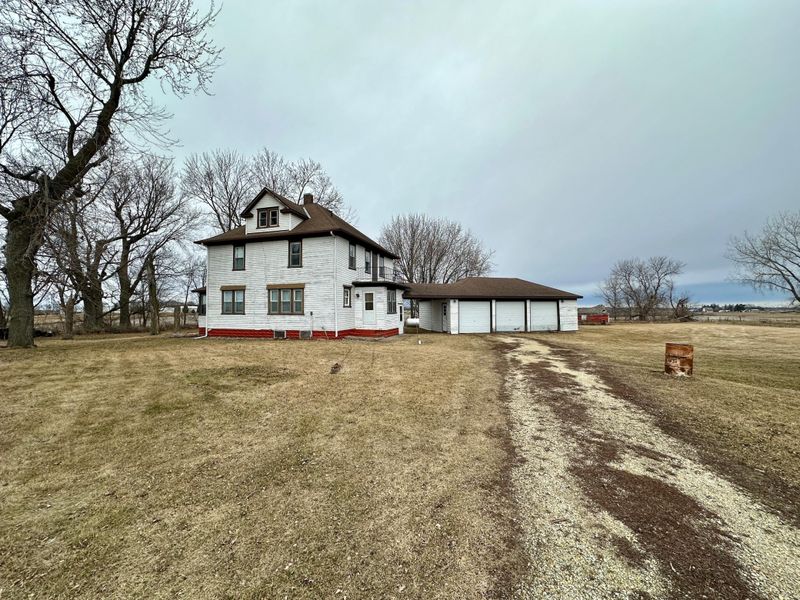 40403 County 7 Blvd, Zumbrota, MN 55992