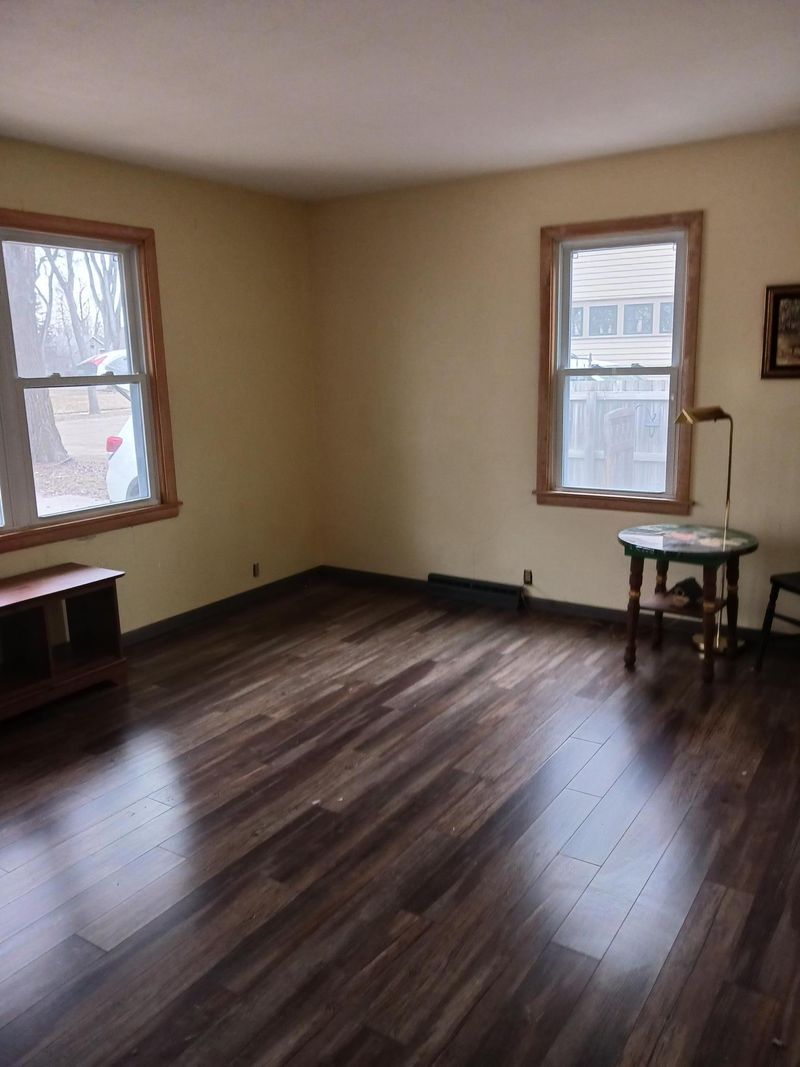 409 W Beech Ave, Fergus Falls, MN 56537