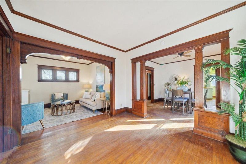 2906 Oliver Ave N, Minneapolis, MN 55411