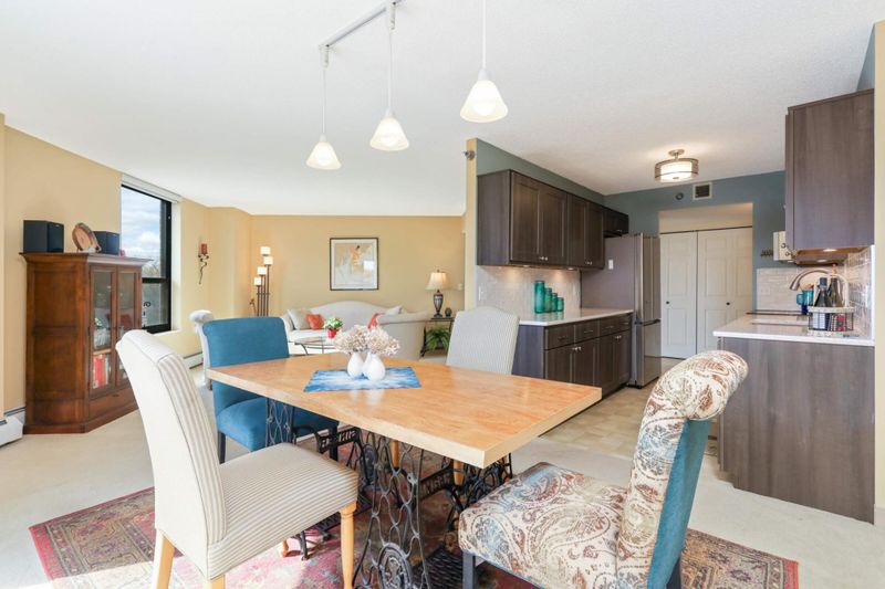 6615 Lake Shore Dr #717, Richfield, MN 55423
