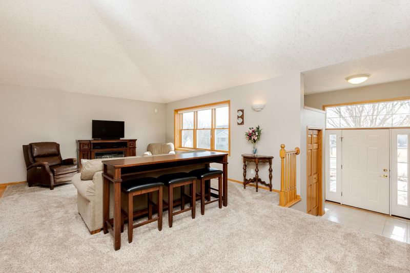 1126 Ashley Ln SW, Rochester, MN 55902